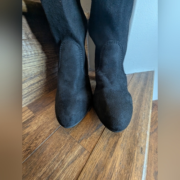 Streetwear Society Thigh High Faux Suede Block Heel Black Boots Size 8NWT. - Picture 9 of 14